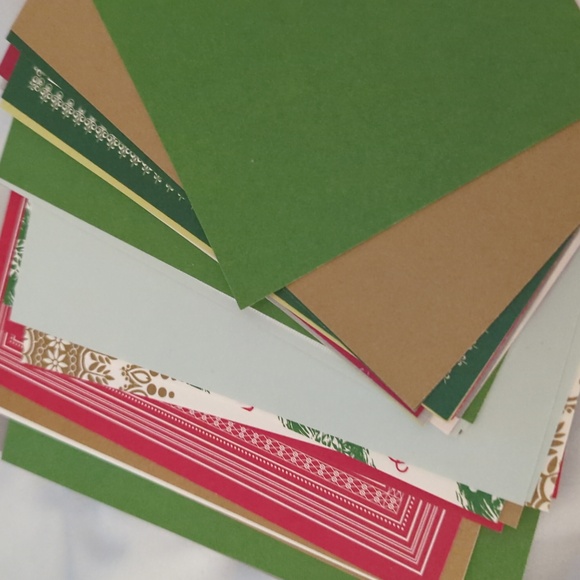 Anna Griffin Christmas Collage Collection - Picture 6 of 8